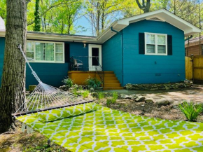Mountain Lake Retreat - hot tub, lake, fire pit, wineries, restaurant